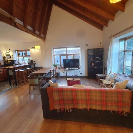 Habitacion En Casa De Familia Cerca De La Laguna Room Next To The Lagoon Ushuaia Dış mekan fotoğraf